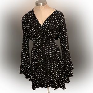 BILLABONG bell flared sleeved dress